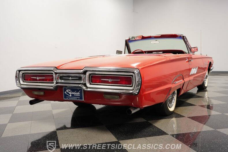 1964 Ford Thunderbird