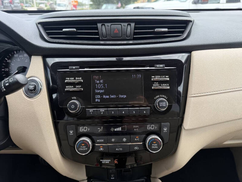 2017 Nissan Rogue S