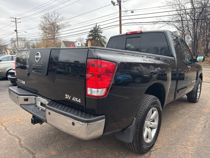 2012 Nissan Titan SV