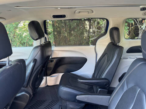 2019 Chrysler Pacifica Touring L