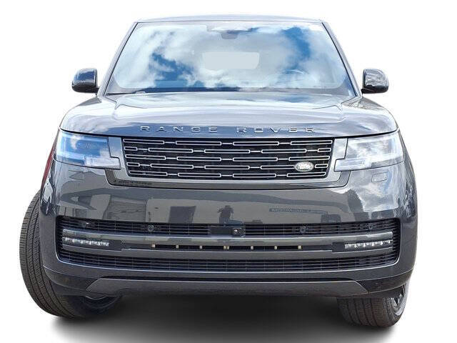 2025 Land Rover Range Rover P530 SE LWB