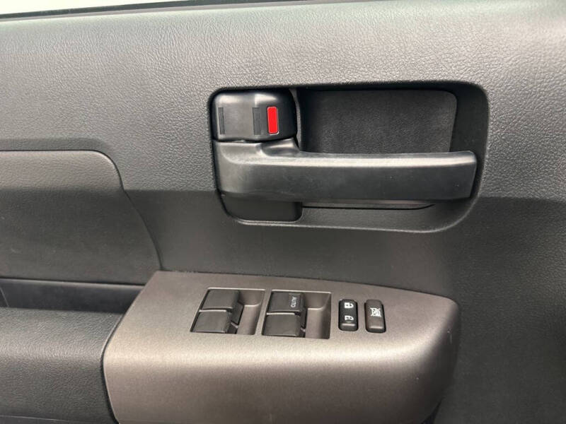 2011 Toyota Tundra Grade