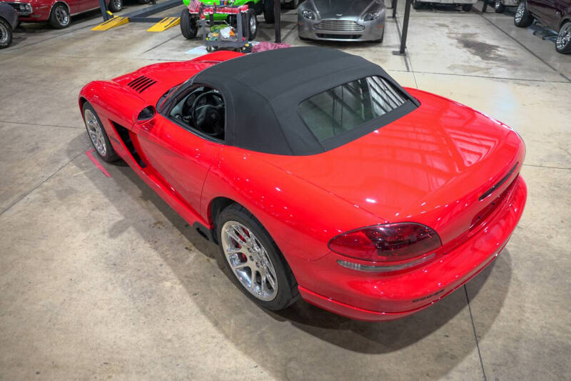 2004 Dodge Viper SRT-10