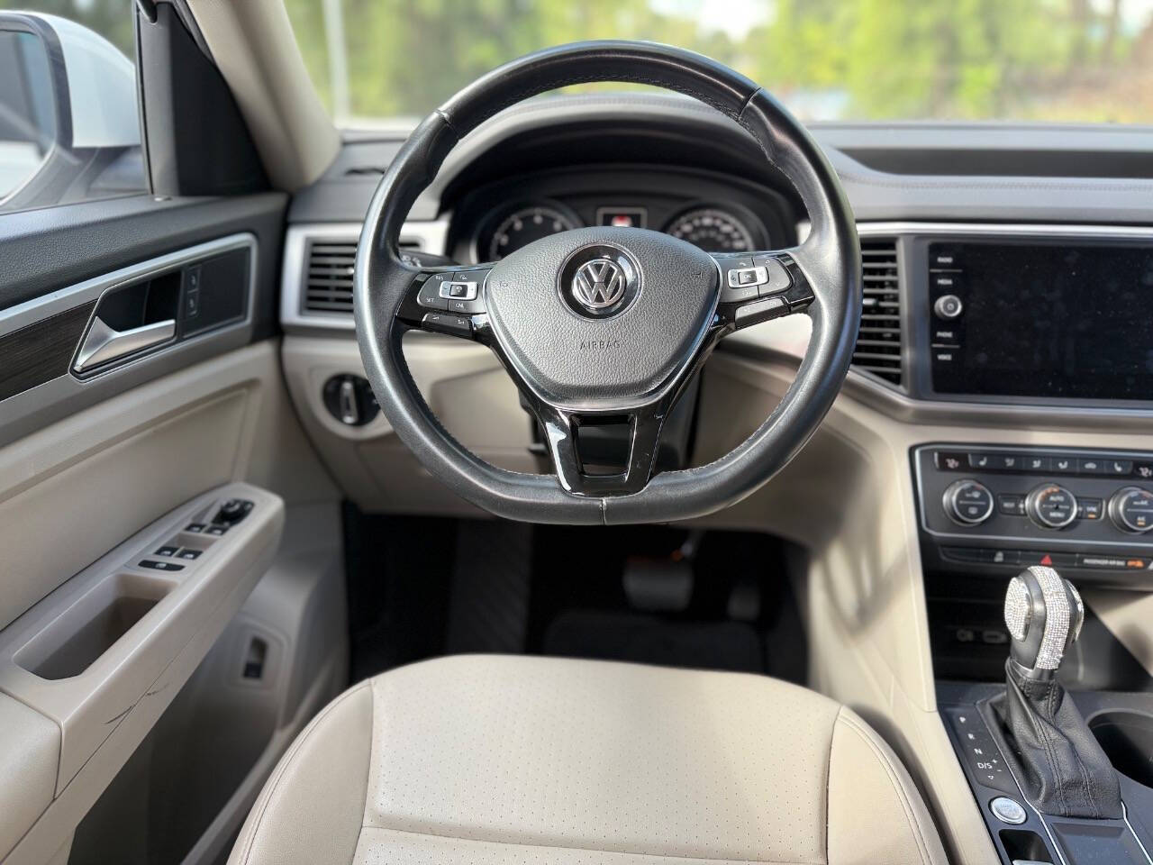 2018 Volkswagen Atlas SE w/Tech photo 13