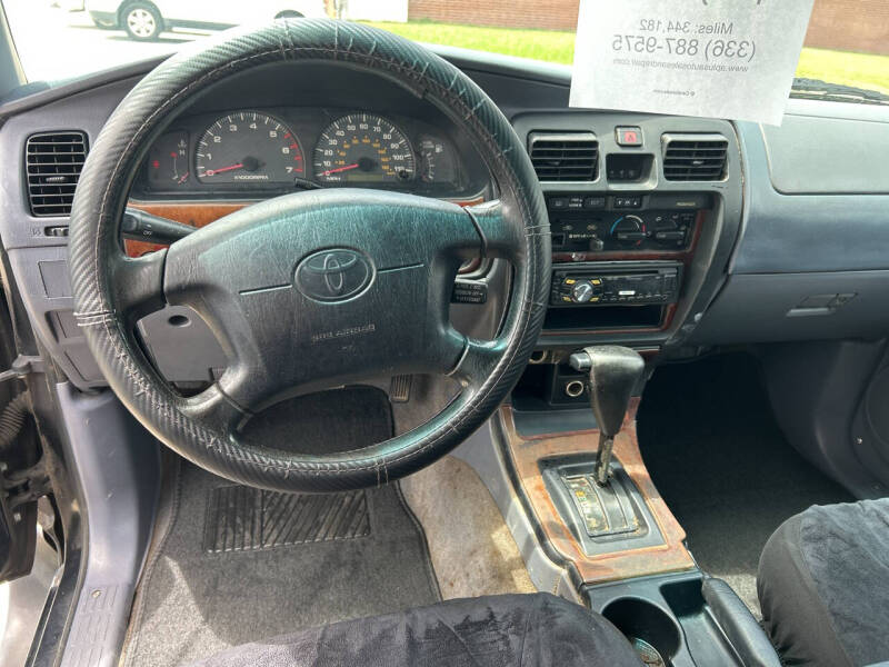 2000 Toyota 4Runner SR5