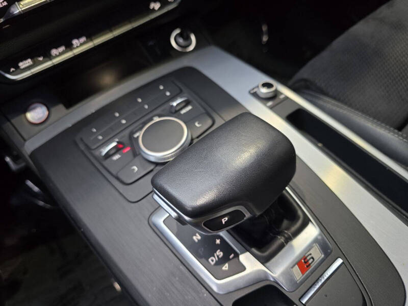 2019 Audi SQ5 3.0T quattro Premium