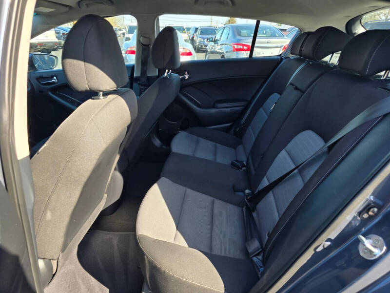 2016 Kia Forte5 LX