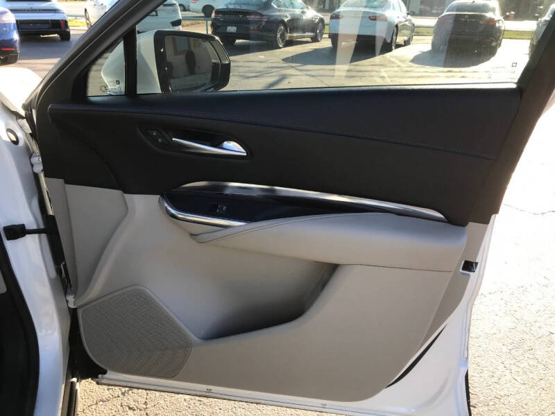 2023 Cadillac XT4 Luxury