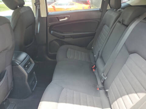 2020 Ford Edge SE