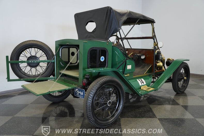 1914 Ford Model T