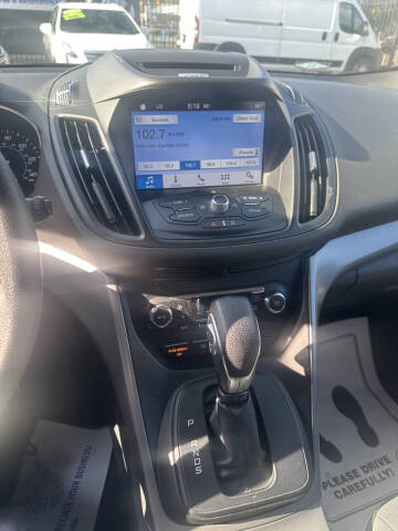 2016 Ford Escape SE