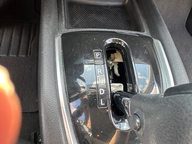 2015 Nissan Rogue SV