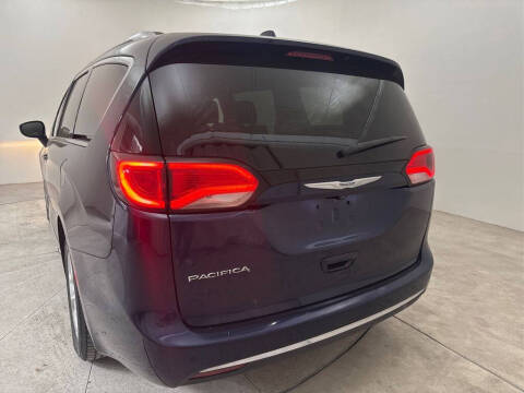 2018 Chrysler Pacifica Touring L Plus