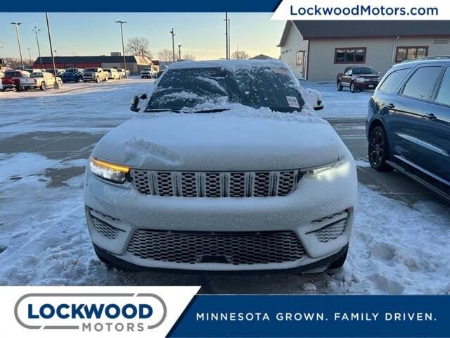 2024 Jeep Grand Cherokee Laredo