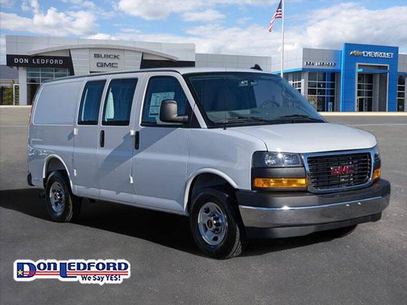 2025 GMC Savana 2500