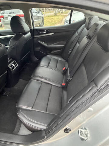 2022 Nissan Maxima 3.5 SV