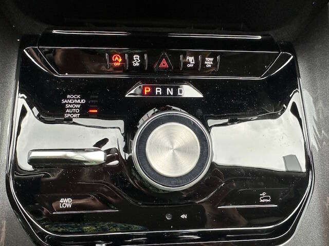 2024 Jeep Wagoneer L