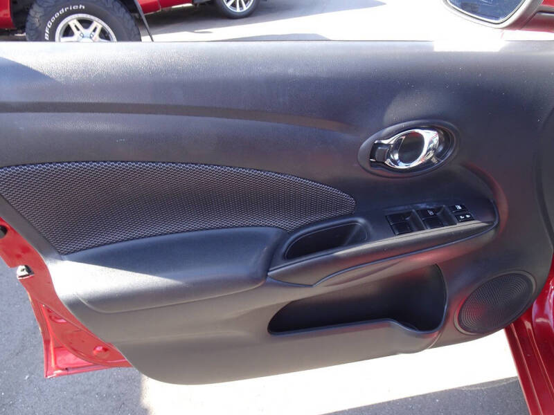 2017 Nissan Versa 1.6 S