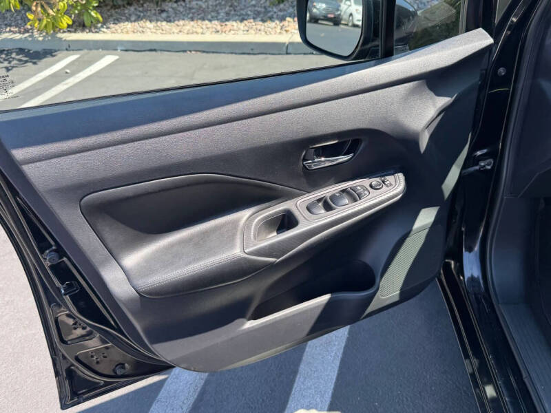 2020 Nissan Versa SV