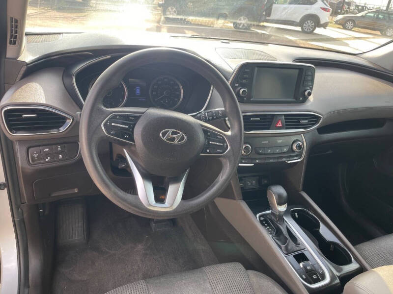 2019 Hyundai Santa Fe SE 2.4L