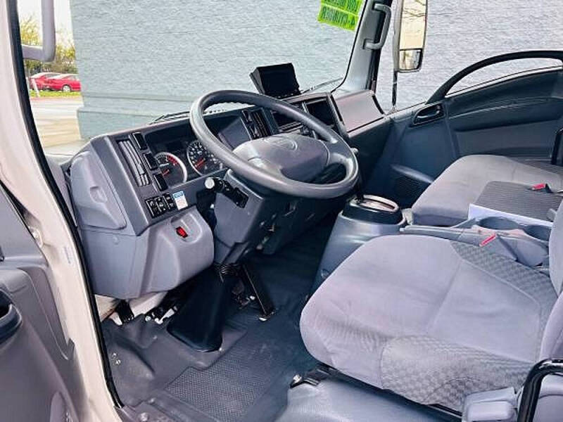 2015 Isuzu NPR DSL REG AT