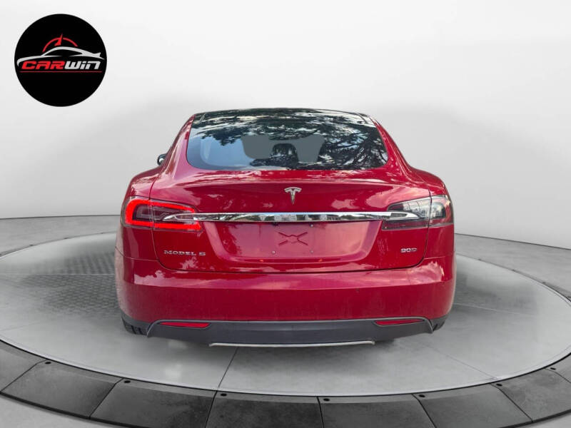 2015 Tesla Model S 90D