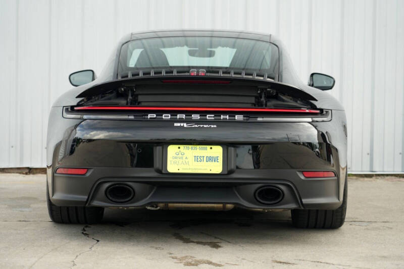 2025 Porsche 911 Carrera