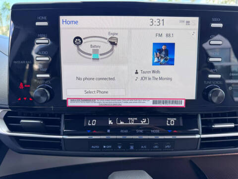 2024 Toyota Sienna LE 8-Passenger