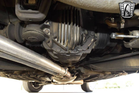 1987 Mercedes-Benz 560-Class 560 SL