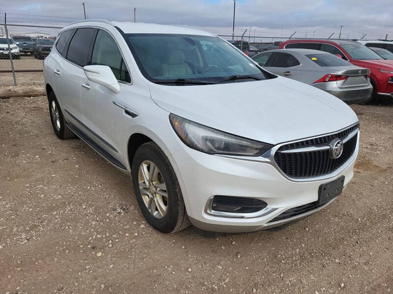 2018 Buick Enclave Essence's photo