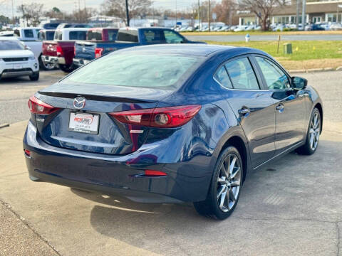 2018 Mazda MAZDA3 Touring