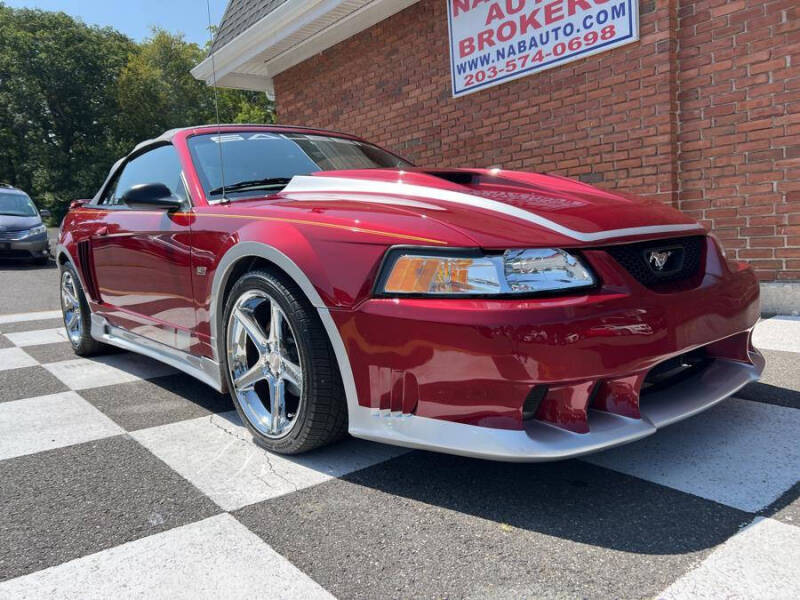 2004 Ford Mustang GT Deluxe