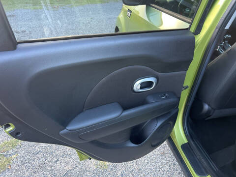 2017 Kia Soul +