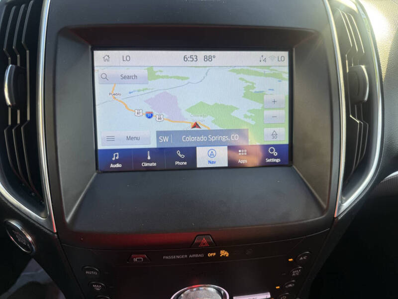 2020 Ford Edge Titanium