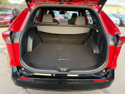 2024 Toyota RAV4 Prime SE