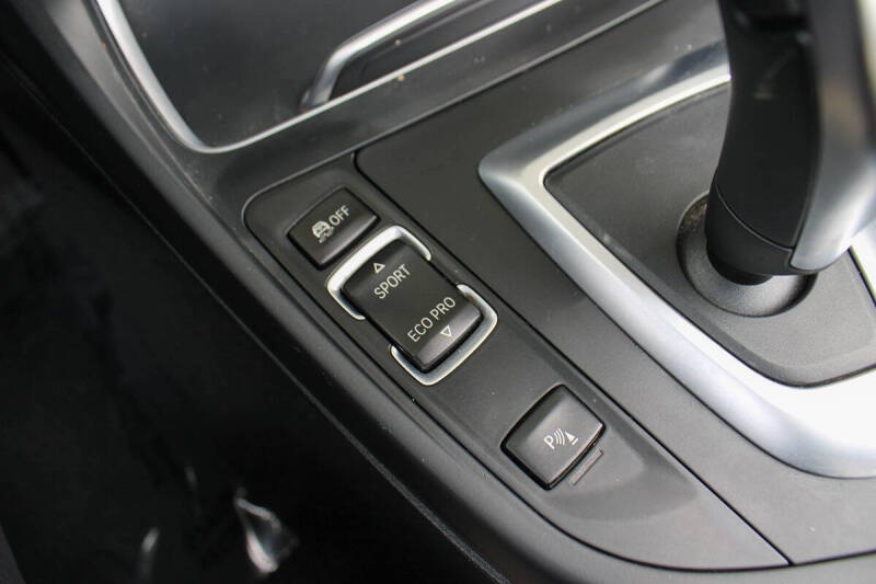 2020 BMW 2 Series 230i xDrive