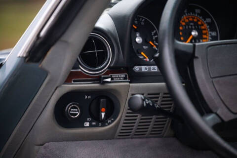 1986 Mercedes-Benz 560-Class 560 SL