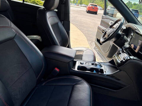 2024 Ford Explorer ST-Line