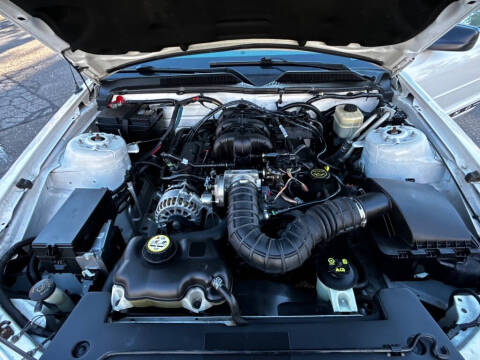 2007 Ford Mustang V6 Deluxe