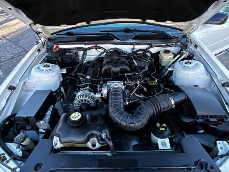 2007 Ford Mustang V6 Deluxe