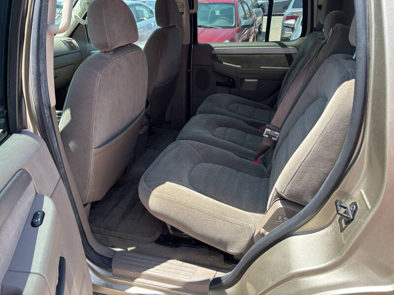 2003 Ford Explorer XLT