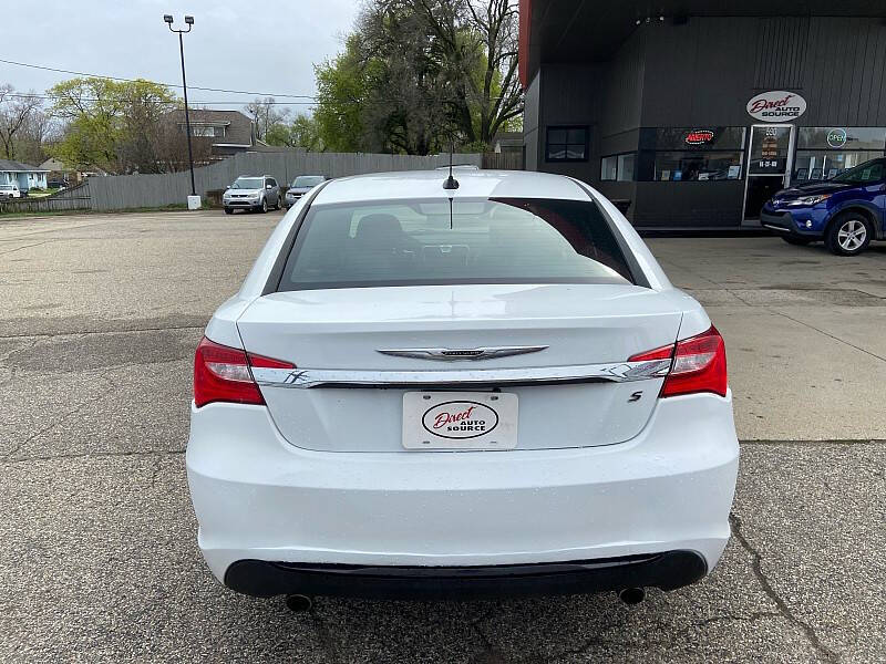 2012 Chrysler 200 S