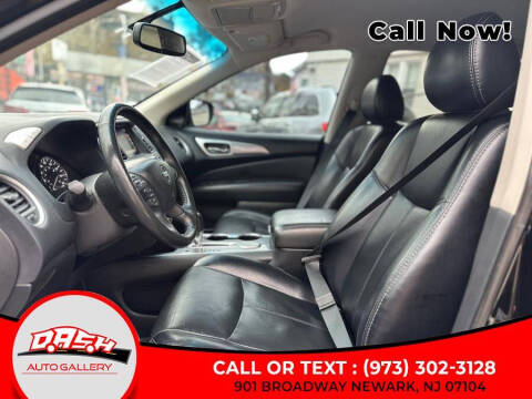 2020 Nissan Pathfinder SL