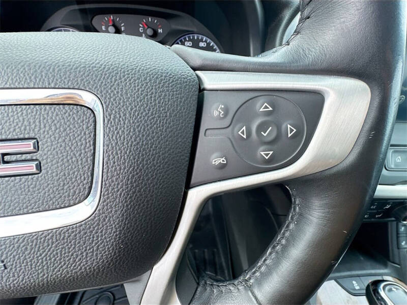 2018 GMC Acadia SLE-2