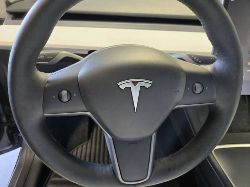 2024 Tesla Model Y Performance