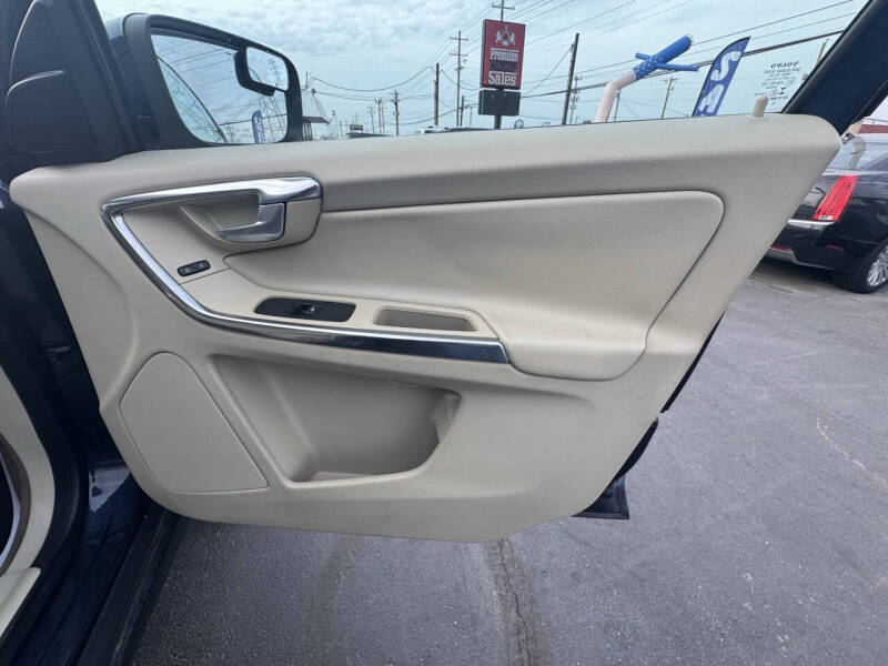 2013 Volvo XC60 3.2 Premier Plus