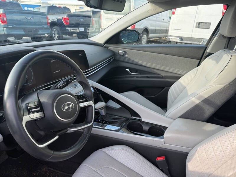 2022 Hyundai Elantra