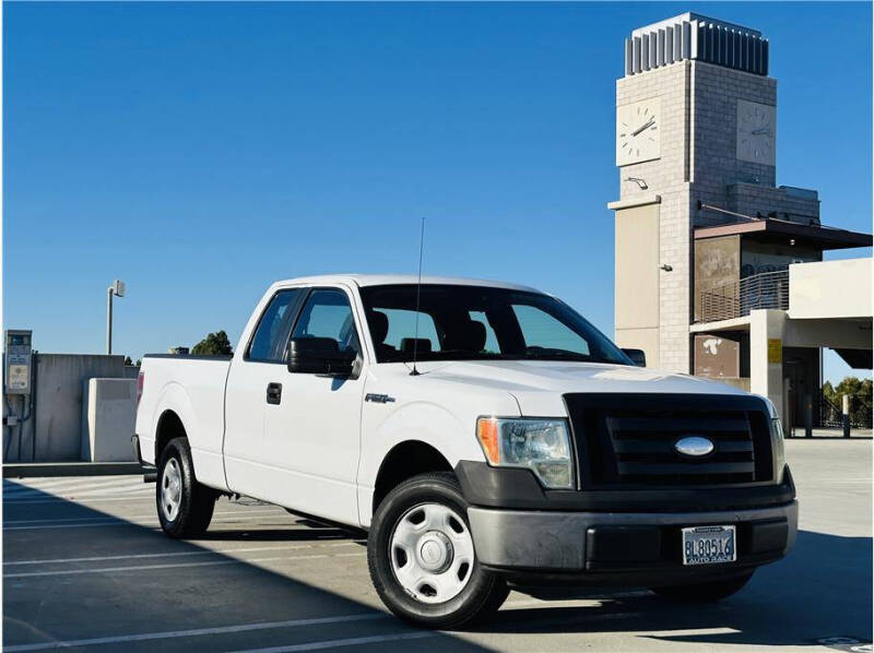 2009 Ford F-150 STX photo 17