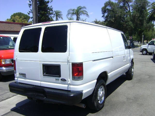 2011 Ford E-Series E-350 SD