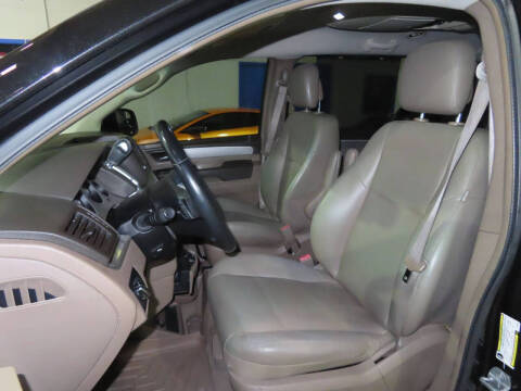 2012 Volkswagen Routan